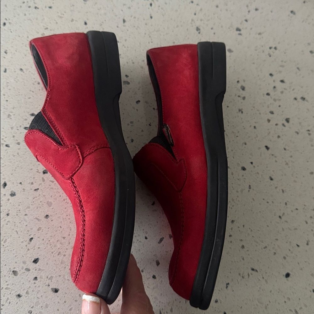 Mephisto Women’s Cool Air Breathable Red Suede Leather Loafers Slip-On Size 7.5 - Picture 10 of 14